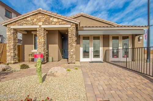 8934 W Georgia Ave, Glendale, AZ, 85305-3427 | Card Image