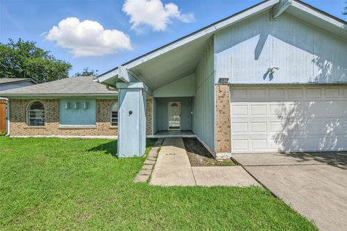 2015 Shenandoah Dr, Carrollton, TX, 75007-5434 | Card Image