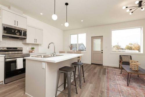 306 S 50 St W, Raymond, AB, T0K2S0 | Card Image