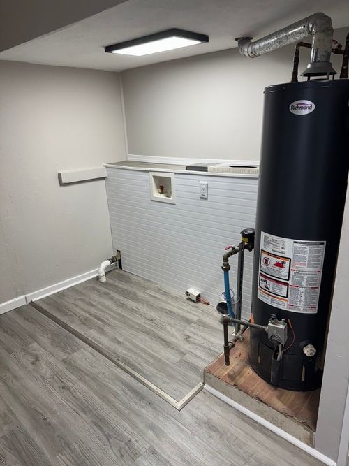 108 E Cleveland St, Heyworth, IL, 61745-9194 | Card Image