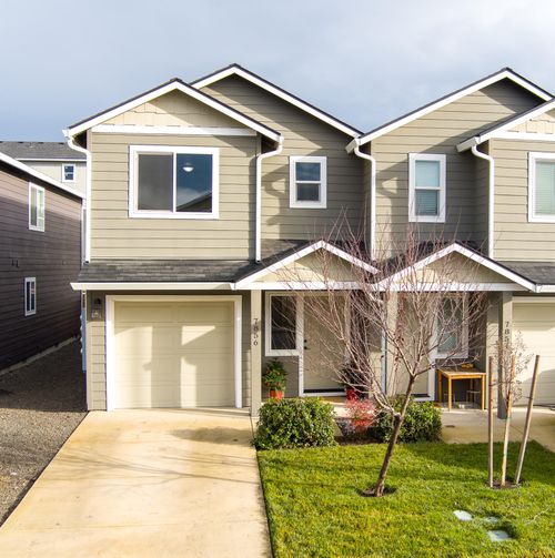 7856 Phaedra Lane, White City, OR, 97503 | Card Image