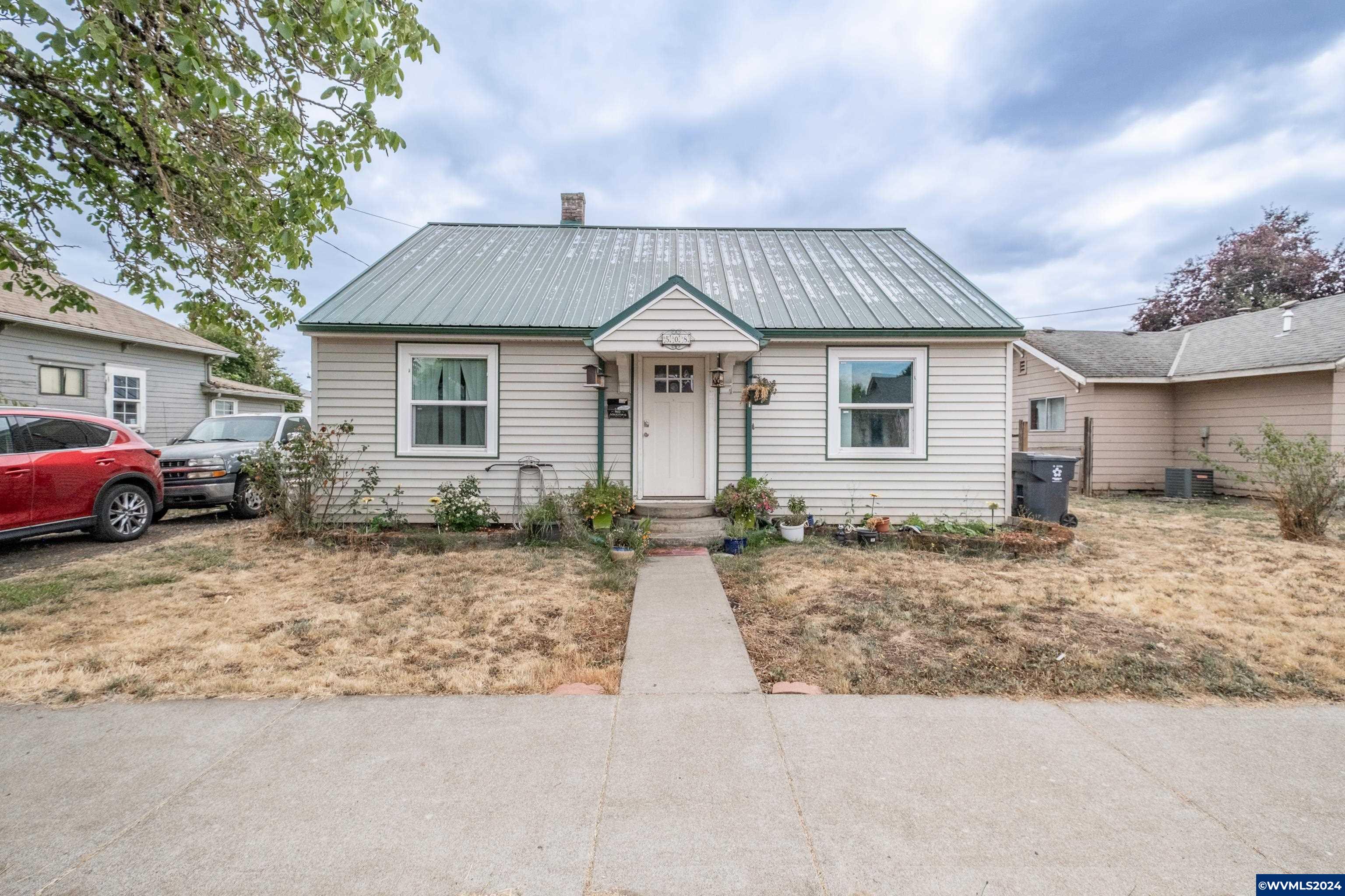 Sherman St, Lebanon, OR 97355