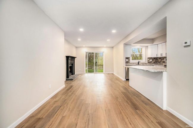 53911 Kershner Ln, House other with 3 bedrooms, 3 bathrooms and null parking in Elkhart IN | Image 6
