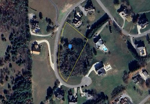 425 Summerhill Dr, Kodak, TN, 37764-2606 | Card Image