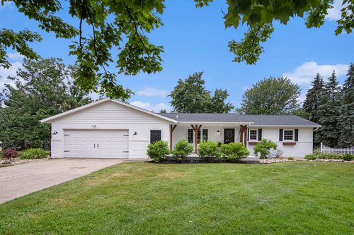 4871 Big Bass Dr, Hudsonville, MI, 49426-8607 | Card Image