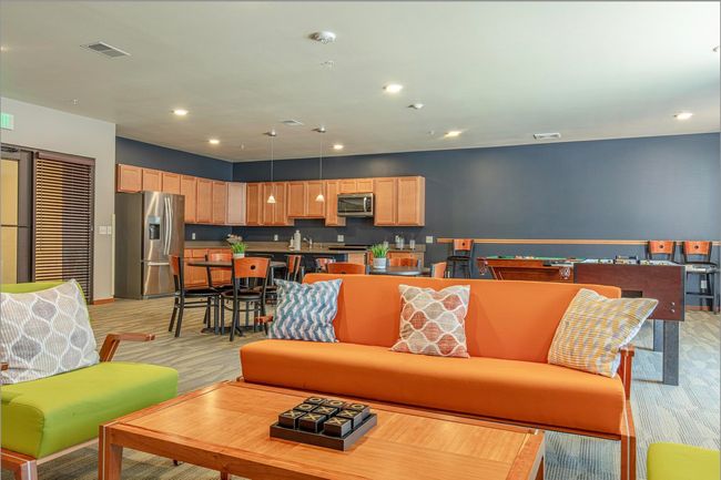 2 - 1818 Parmenter St, Condo with 2 bedrooms, 2 bathrooms and null parking in MIDDLETON WI | Image 10