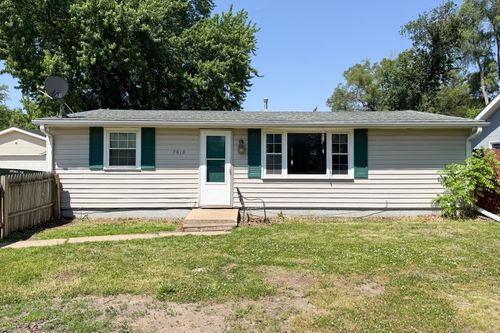 7518 Mildred Rd, Machesney Park, IL, 61115-3034 | Card Image