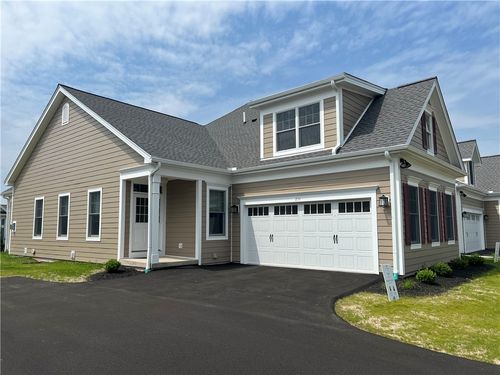 251 Bretlyn Cir, Rochester, NY, 14618-2686 | Card Image