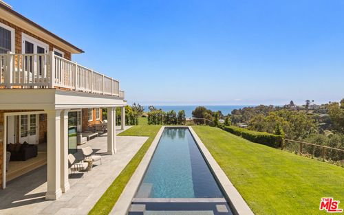 525 Spoleto Dr, Pacific Palisades, CA, 90272-4517 | Card Image