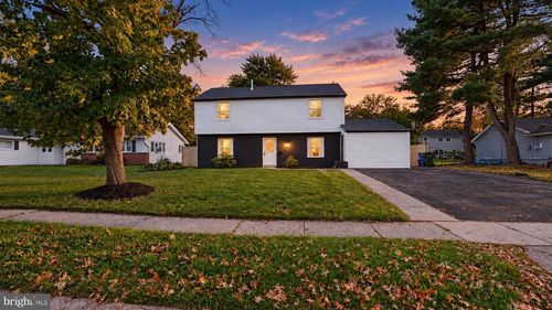6 Sheffield Dr, WILLINGBORO, NJ, 08046-1005 | Card Image
