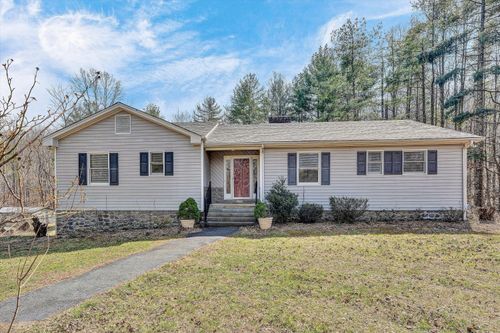 380 Countrywood Ln, Rocky Mount, VA, 24151-4886 | Card Image