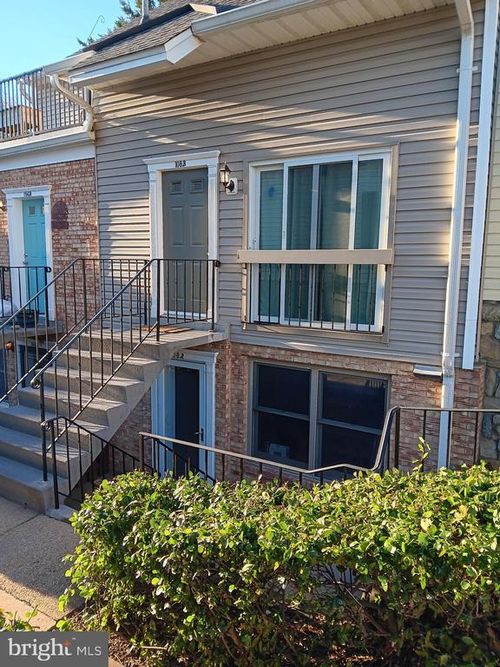 a-108 N Bedford St, ARLINGTON, VA, 22201-1157 | Card Image