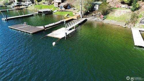 1070 Taku Dr, Sedro Woolley, WA, 98284-9640 | Card Image