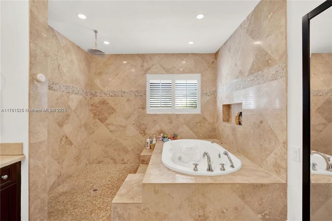 7860 Sw 134 Th St, House other with 4 bedrooms, 3 bathrooms and null parking in Pinecrest FL | Image 28