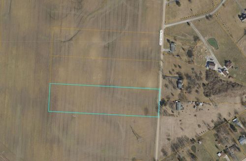 8 Graessle Tract 8 Road, London, OH, 43140 | Card Image