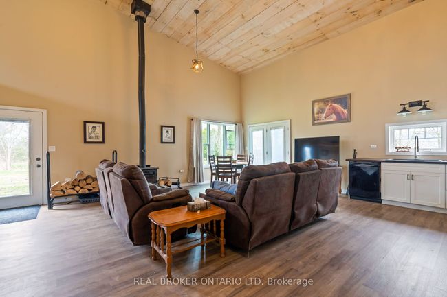 4196 Walkers Dr, House other with 3 bedrooms, 2 bathrooms and 6 parking in Glencoe ON | Image 33