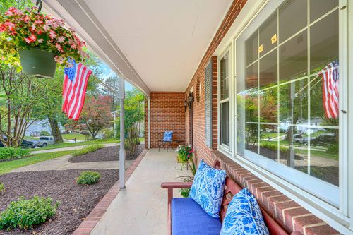 6 Fireoak Ct, COCKEYSVILLE, MD, 21030-2803 | Card Image