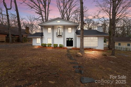 805 East St, Albemarle, NC, 28001-4131 | Card Image