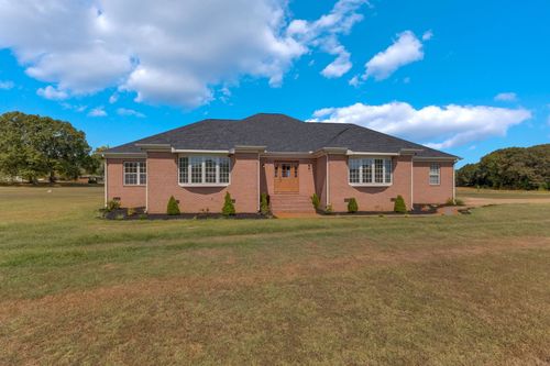 2239 Steam Mill Ferry Rd, Jackson, TN, 38301-9136 | Card Image