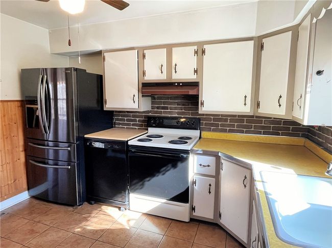 376 Chapel Rd, House other with 3 bedrooms, 1 bathrooms and 2 parking in Aliquippa PA | Image 11