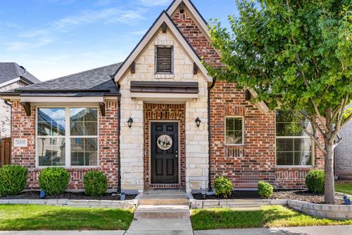 2037 Barx Dr, Little Elm, TX, 75068-1689 | Card Image