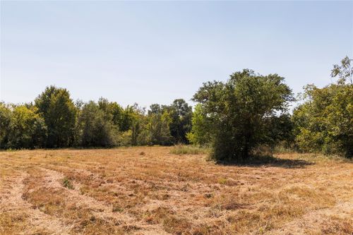 9487 Bauer Rd, Fayetteville, TX, 78940-5080 | Card Image