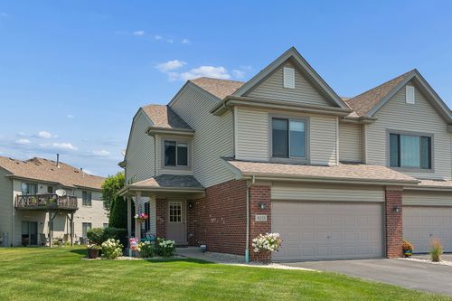 8233 W Chestnut Ct, Frankfort, IL, 60423-1592 | Card Image