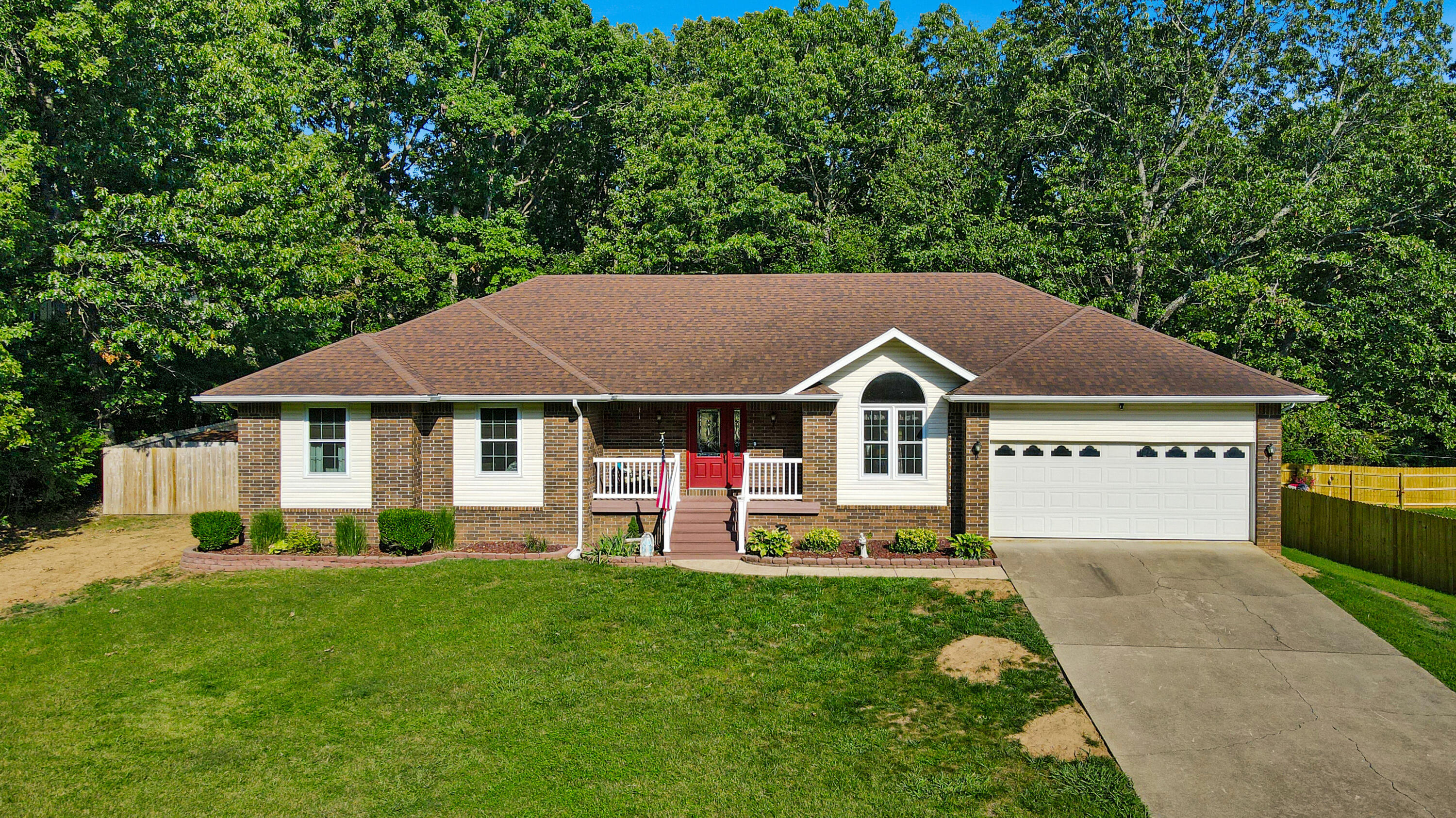 Lee Anna Dr, West Plains, MO 65775
