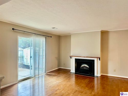 212 La Fontenay Ct, Louisville, KY, 40223-3002 | Card Image