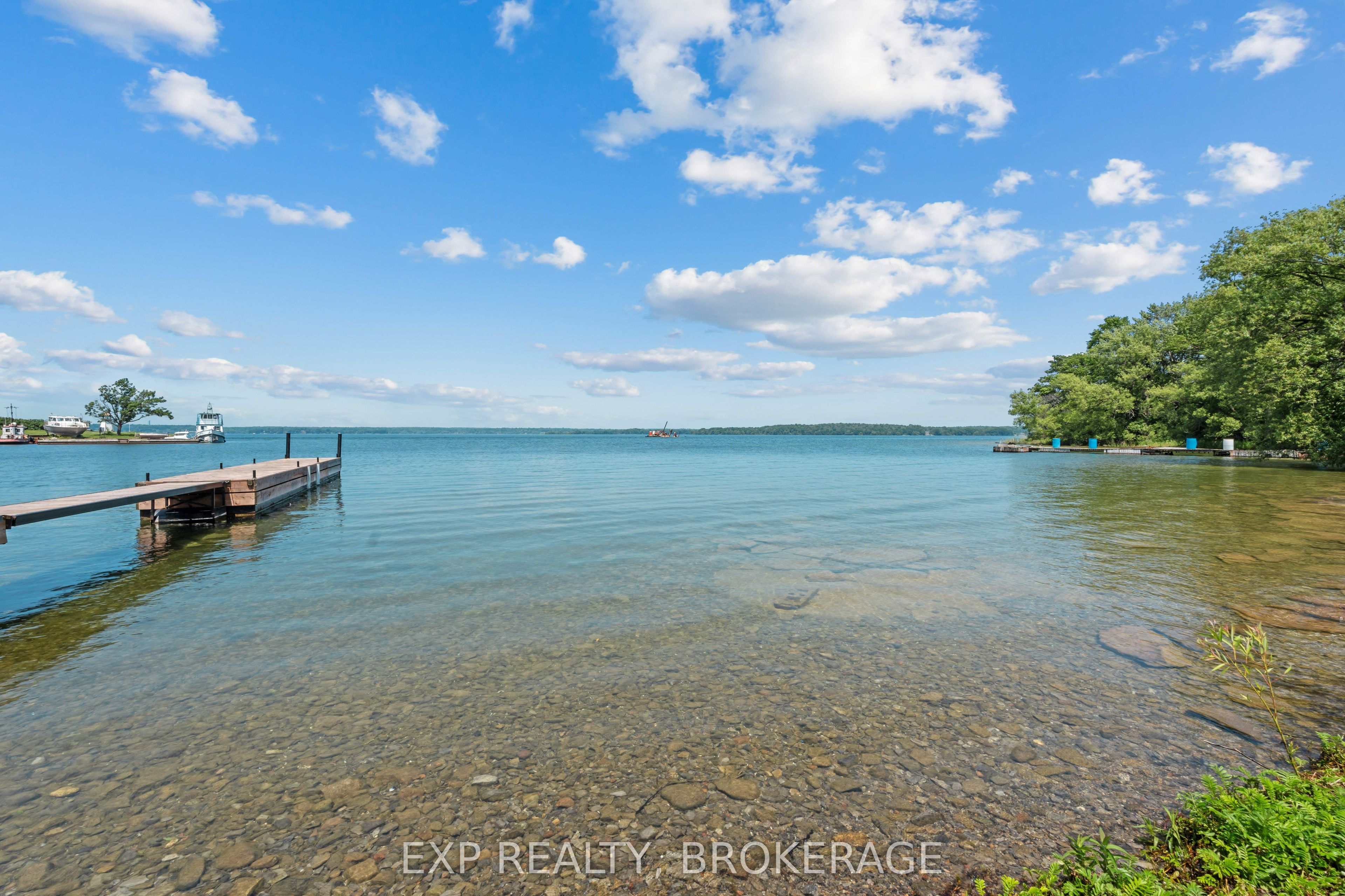 Residential in Frontenac Islands 3