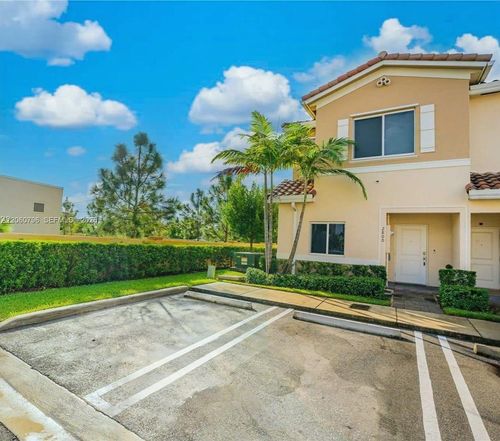 2800-2800 Nw 180th St, Miami Gardens, FL, 33056-3482 | Card Image