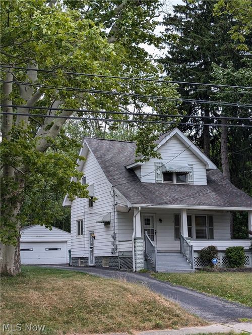 16029 Friend Ave, Maple Heights, OH, 44137-2839 | Card Image