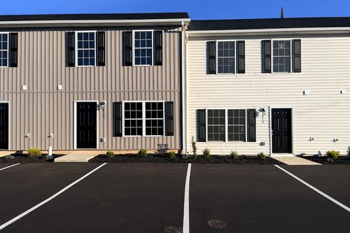 413 N Washington Ave, Pulaski, VA, 24301-4629 | Card Image