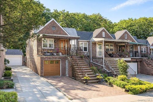 67-26 Selfridge St, Forest Hills, NY, 11375-5739 | Card Image