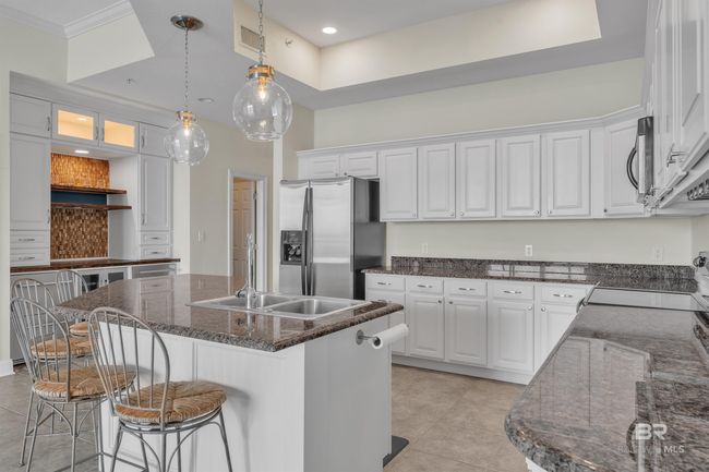 Kitchen | Image 17
