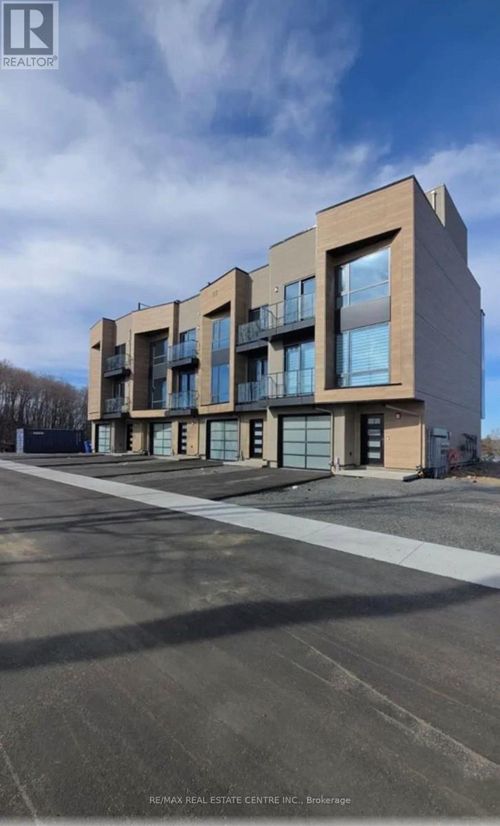 3-22 Chau Ha Cir, Huntsville, ON, P1H0K3 | Card Image