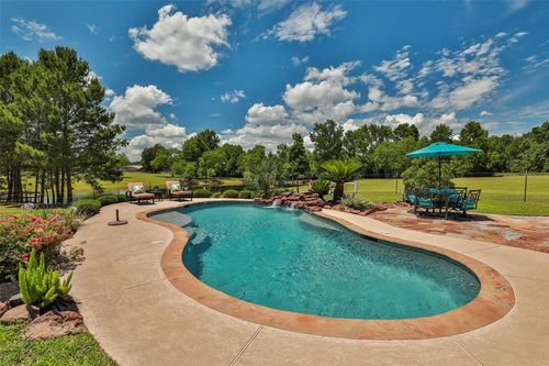 16020 Pine Country Boulevard, Tomball, TX, 77377 | Card Image