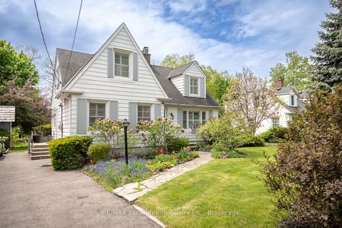 124 Lydia Ave, Milton, ON, L9T2H1 | Card Image