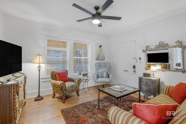 Living Room | Image 6