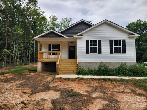 4-5900 Flamingo Dr, Conover, NC, 28613-7920 | Card Image