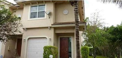 apt-4-8305 W Sample Rd, Coral Springs, FL, 33065-4692 | Card Image