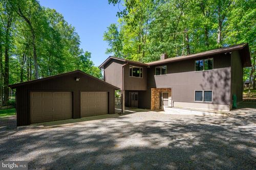 141 Becky Ct, BUMPASS, VA, 23024-4911 | Card Image