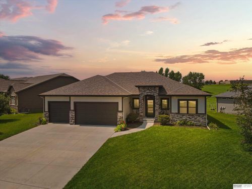 7504 N 161st St, Bennington, NE, 68007-5048 | Card Image