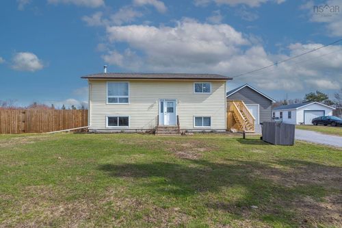 9068 Highway 201, Nictaux, NS, B0S1P0 | Card Image