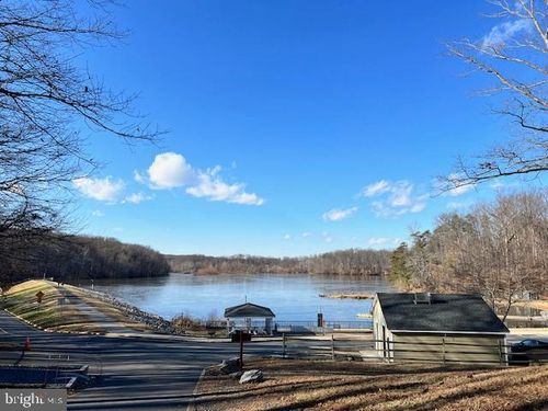 7269 Evanston Rd, Springfield, VA, 22150-3607 | Card Image