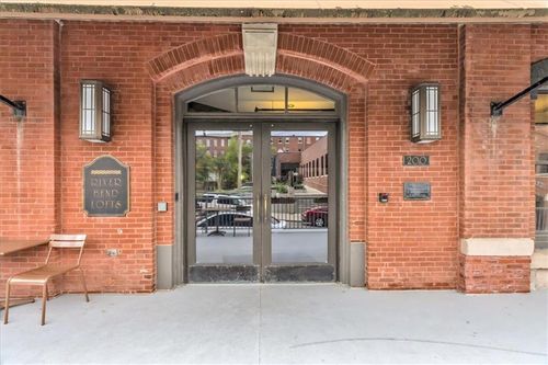 apt-211-200 Main St, Kansas City, MO, 64105-1281 | Card Image