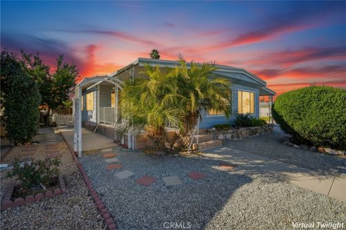 500 San Mateo Cir, Hemet, CA, 92543-6806 | Card Image