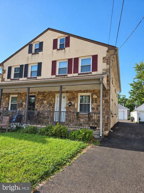 130 Eachus Ave, BRYN MAWR, PA, 19010-1313 | Card Image