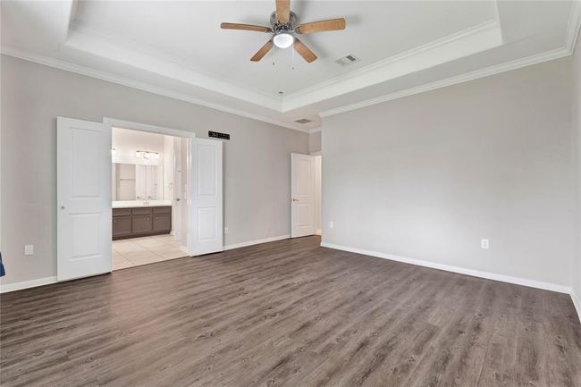 Primary Bedroom | Image 32
