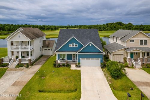 212 Taylorwood Dr, Beaufort, NC, 28516-8802 | Card Image